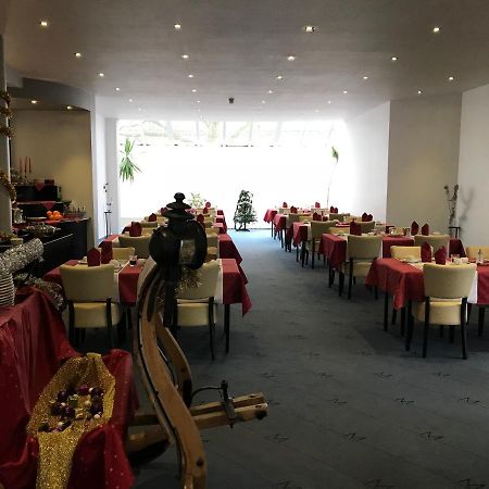 Hotel Bitterfelder Hof Eksteriør bilde