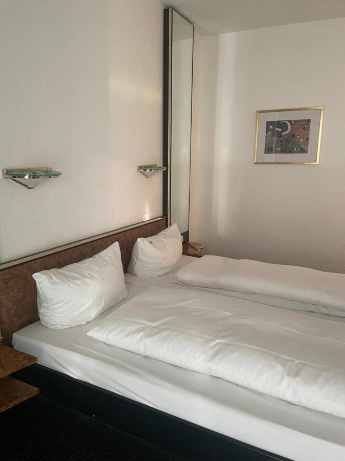 Hotel Bitterfelder Hof Eksteriør bilde