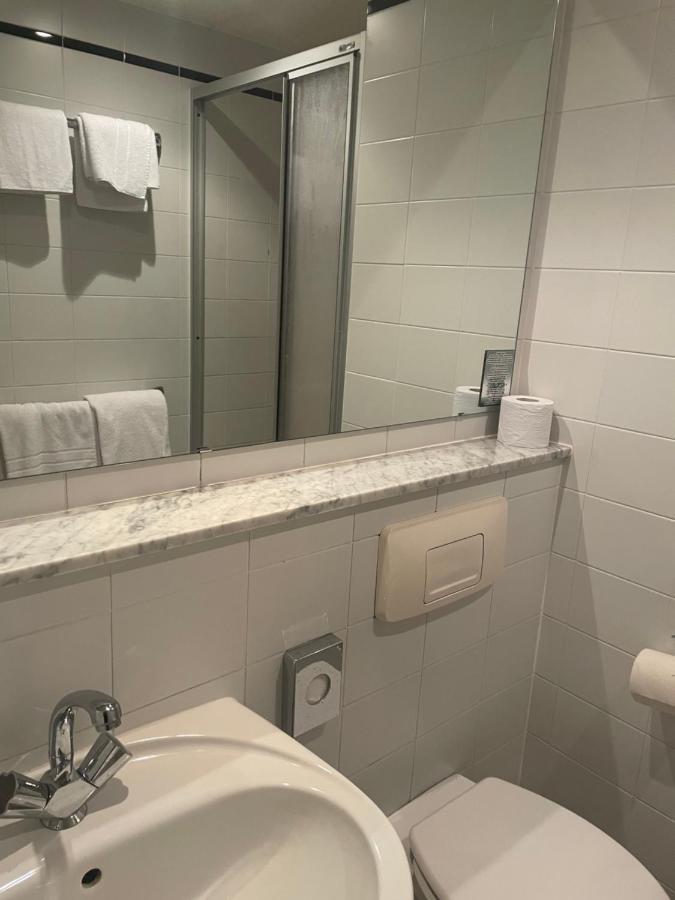 Hotel Bitterfelder Hof Eksteriør bilde