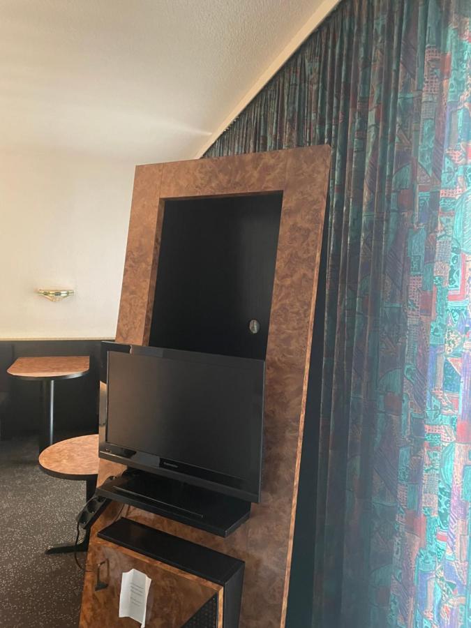 Hotel Bitterfelder Hof Eksteriør bilde