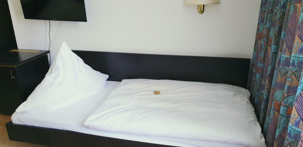 Hotel Bitterfelder Hof Eksteriør bilde